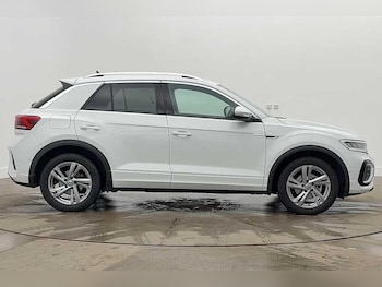 Used Volkswagen T-Roc 2025 for sale - 78042244: Photo