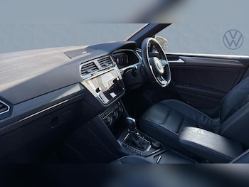 Used Volkswagen Tiguan 2019 for sale - 77301152: Photo