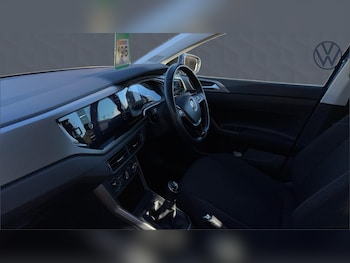 Used Volkswagen Polo 2018 for sale - 77602319: Photo