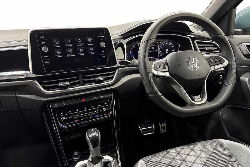 Used Volkswagen T-Roc 2025 for sale - 77367715: Photo 2