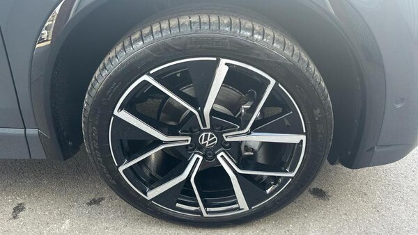Used Volkswagen Tiguan 2025 for sale - 75355825: Photo 12