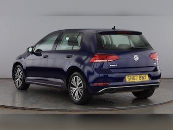 Used Volkswagen Golf 2017 for sale - 78356776: Photo