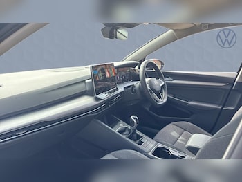 Used Volkswagen Golf 2026 for sale - 77602489: Photo