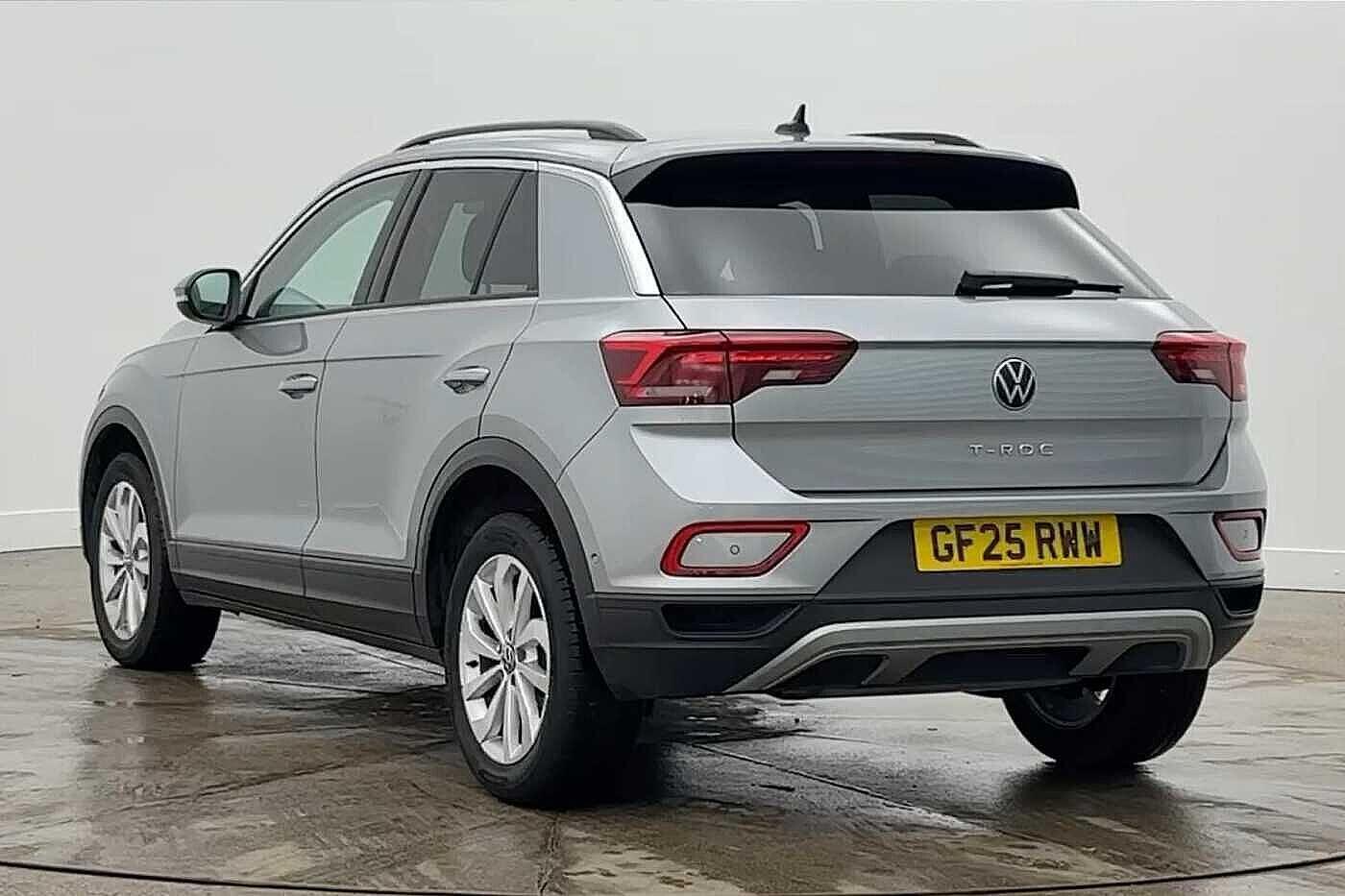 Used Volkswagen T-Roc 2025 for sale - 77602306: Photo 3