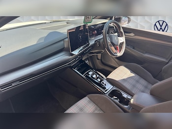 Used Volkswagen Golf 2024 for sale - 79048085: Photo