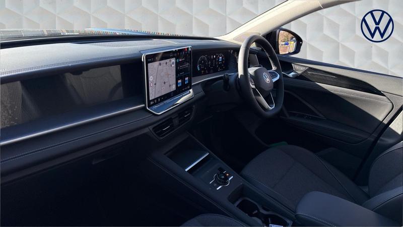 Used Volkswagen Touran 2025 for sale - 77381625: Photo 2