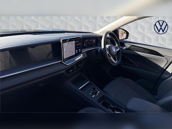 Used Volkswagen Touran 2025 for sale - 77381625: Photo