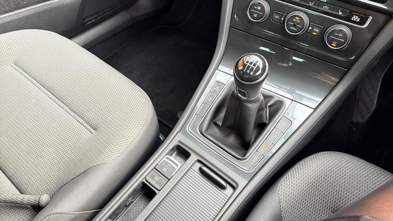 Used Volkswagen Golf 2020 for sale - 76422002: Photo 32