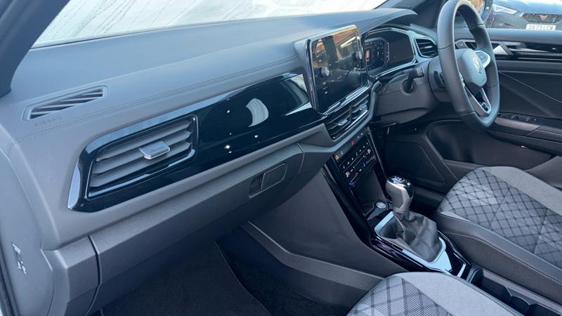 Used Volkswagen T-Roc 2025 for sale - 76782249: Photo 18