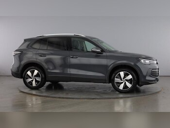 Used Volkswagen Tiguan 2024 for sale - 77138251: Photo