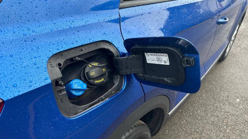 Used Volkswagen T-Roc 2022 for sale - 77088138: Photo 10