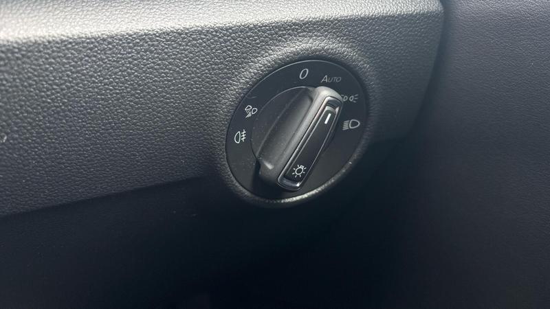 Used Volkswagen T-Roc 2022 for sale - 77088138: Photo 25