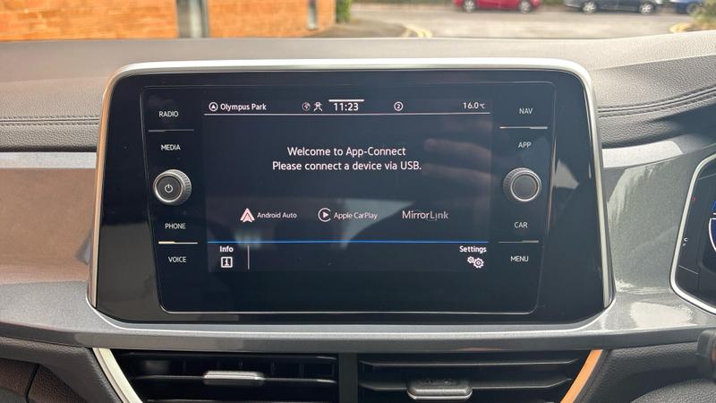 Used Volkswagen T-Roc 2022 for sale - 77088138: Photo 30