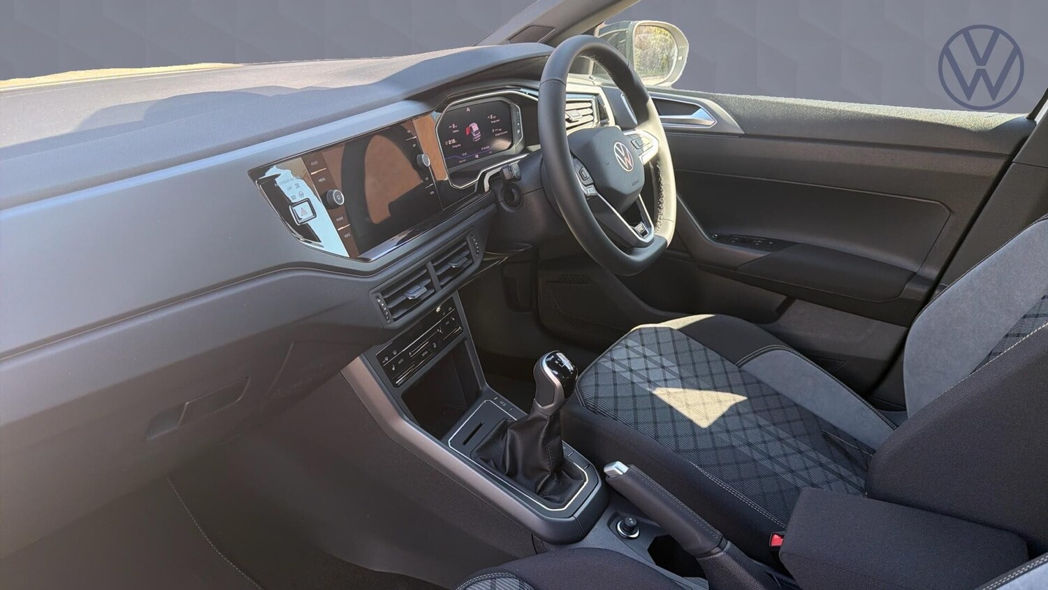 Used Volkswagen Taigo 2026 for sale - 78155542: Photo 2