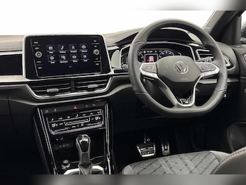 Used Volkswagen T-Roc 2025 for sale - 78042232: Photo