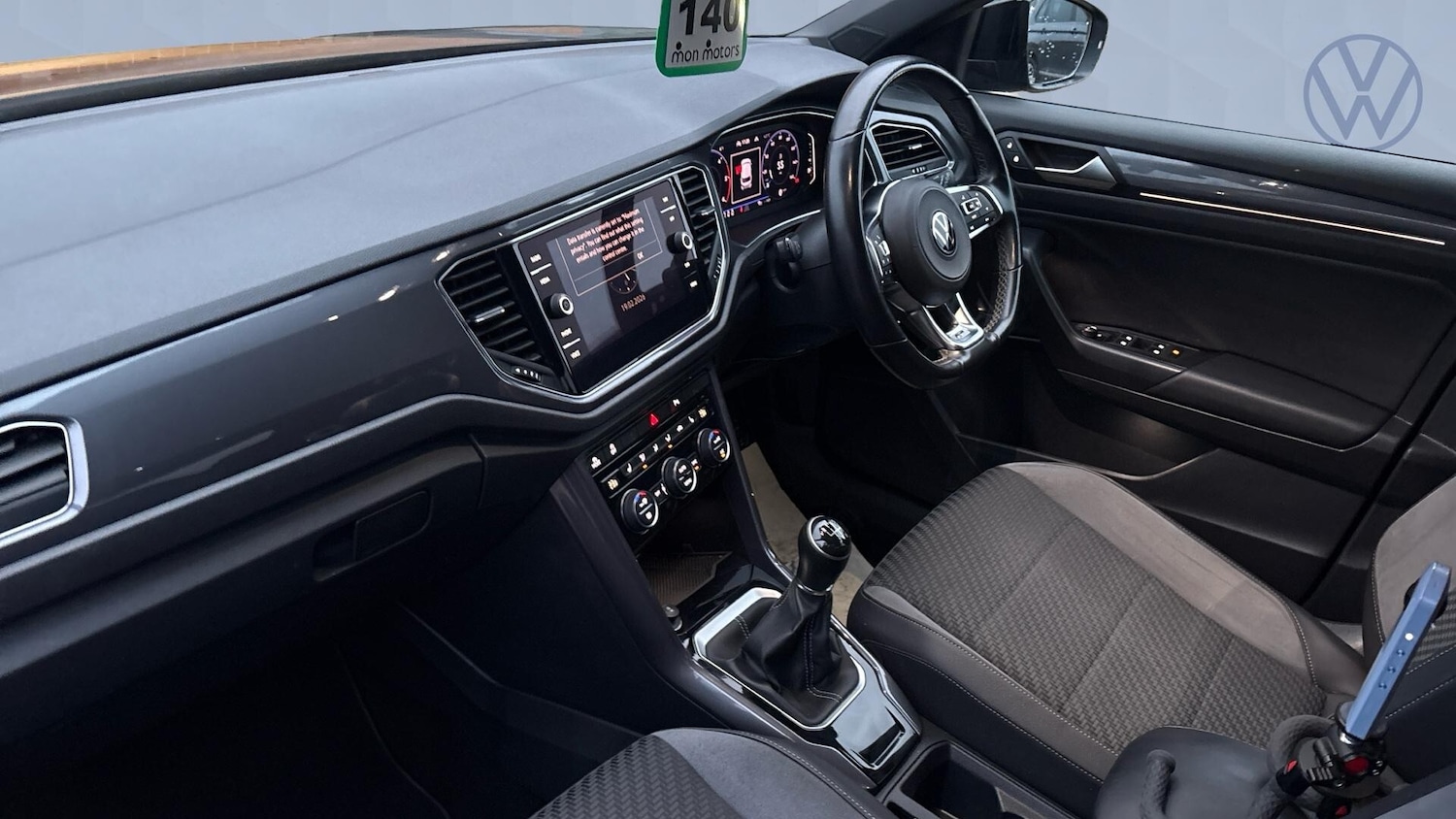 Used Volkswagen T-Roc 2021 for sale - 77619174: Photo 2