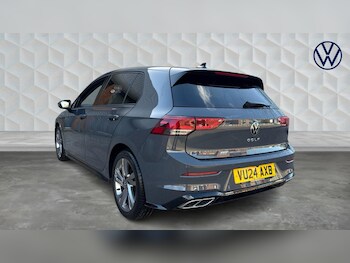 Used Volkswagen Golf 2024 for sale - 78239632: Photo