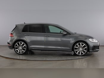 Used Volkswagen Golf 2018 for sale - 78553103: Photo
