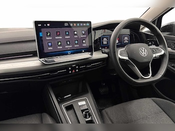 Used Volkswagen Golf 2025 for sale - 78042218: Photo