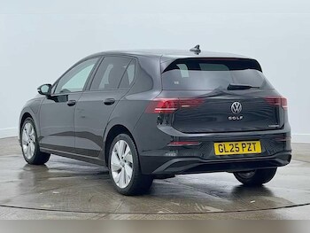 Used Volkswagen Golf 2025 for sale - 78042218: Photo