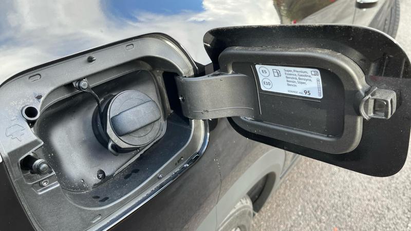 Used Volkswagen T-Roc 2025 for sale - 76302804: Photo 12