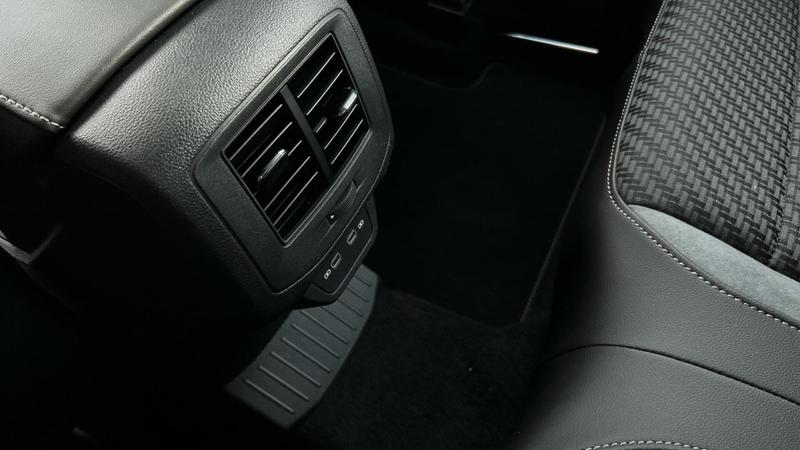 Used Volkswagen T-Roc 2025 for sale - 76302804: Photo 23