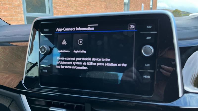 Used Volkswagen T-Roc 2025 for sale - 76302804: Photo 35