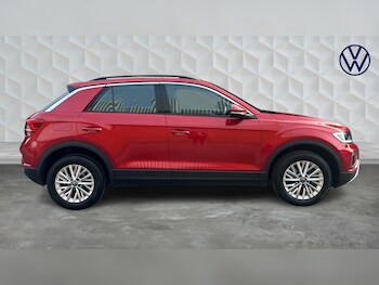 Used Volkswagen T-Roc 2024 for sale - 78486180: Photo