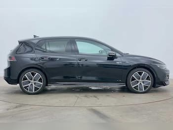 Used Volkswagen Golf 2025 for sale - 79515637: Photo