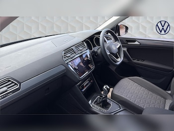 Used Volkswagen Tiguan 2023 for sale - 78381587: Photo