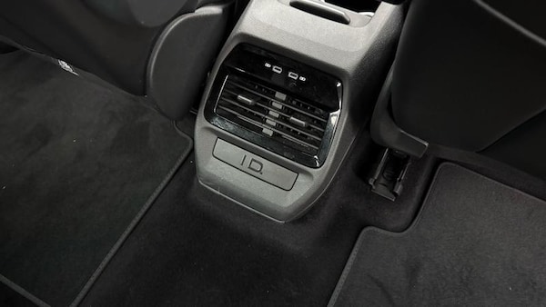 Used Volkswagen ID.4 2022 for sale - 75972939: Photo 45