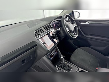 Used Volkswagen Tiguan 2020 for sale - 76882782: Photo