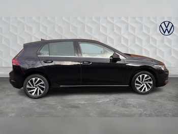 Used Volkswagen Golf 2022 for sale - 77138263: Photo