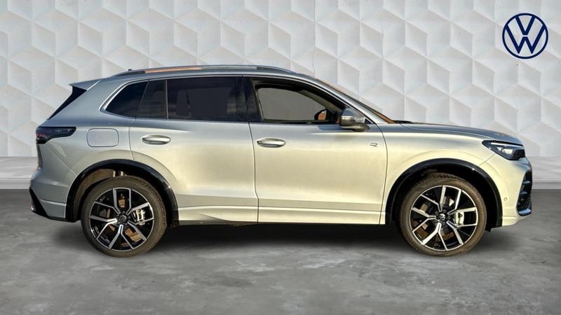 Used Volkswagen Tiguan 2025 for sale - 76918353: Photo 4