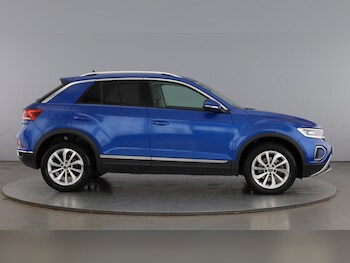 Used Volkswagen T-Roc 2025 for sale - 79025160: Photo