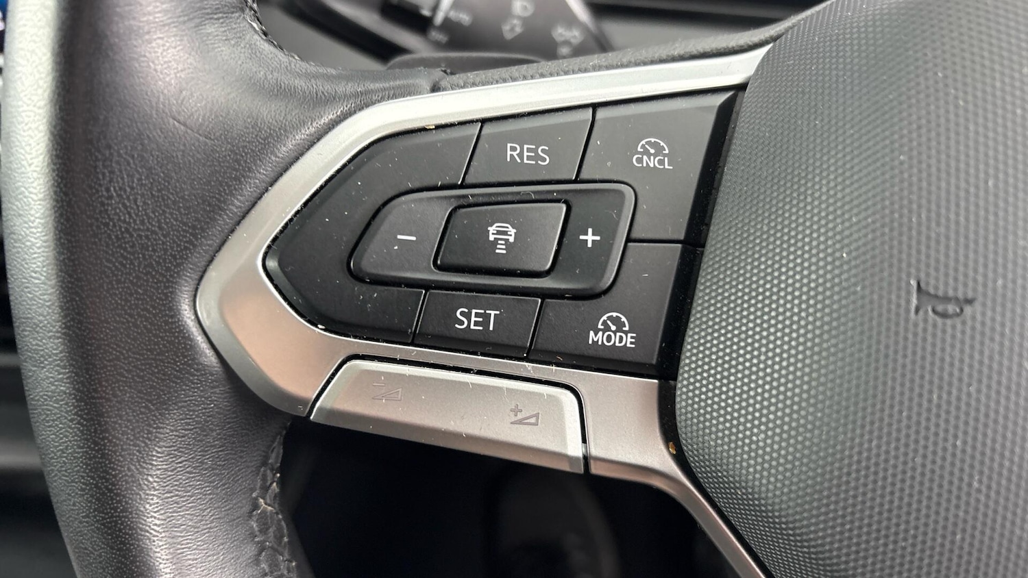 Used Volkswagen Tiguan 2024 for sale - 77819183: Photo 12