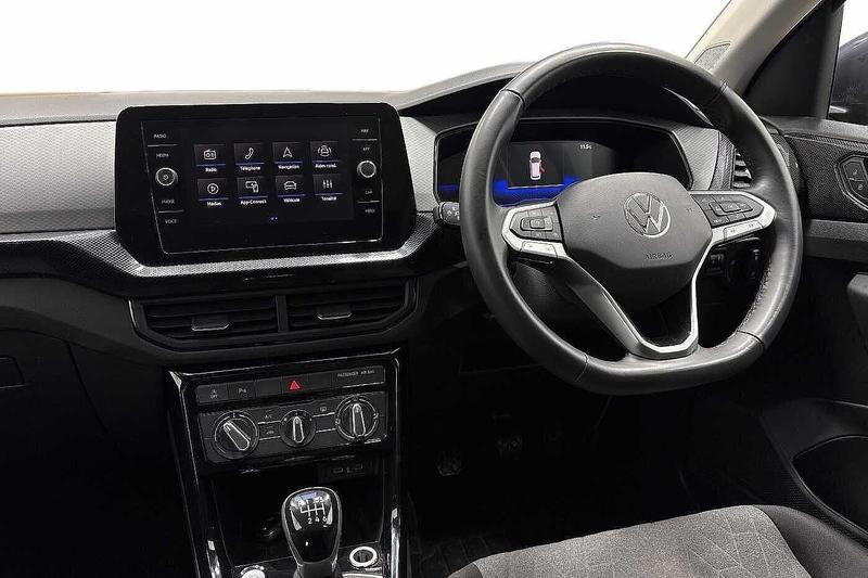 Used Volkswagen T-Cross 2024 for sale - 76684990: Photo 2