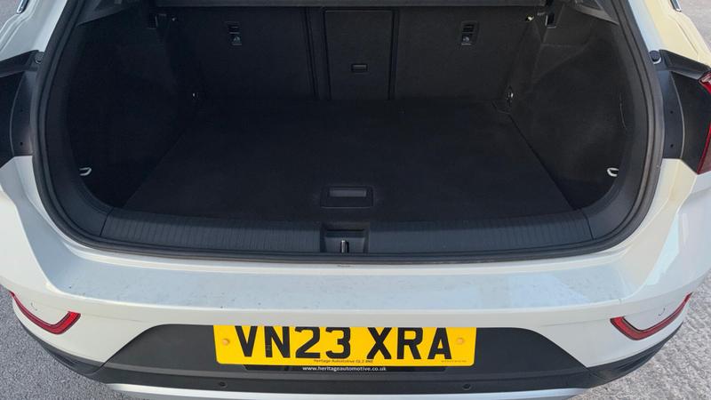 Used Volkswagen T-Roc 2023 for sale - 76382190: Photo 14