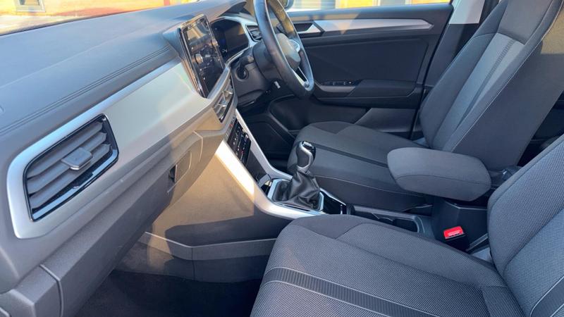 Used Volkswagen T-Roc 2023 for sale - 76382190: Photo 17