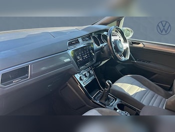 Used Volkswagen Touran 2020 for sale - 75244750: Photo
