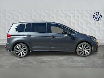 Used Volkswagen Touran 2020 for sale - 75244750: Photo