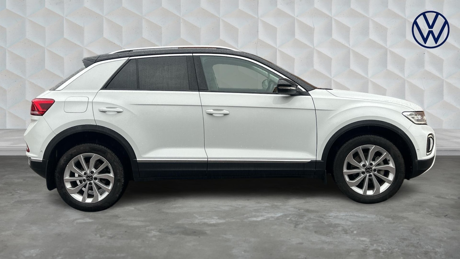 Used Volkswagen T-Roc 2022 for sale - 77506289: Photo 4