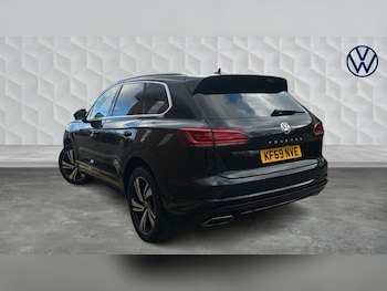 Used Volkswagen Touareg 2019 for sale - 76452759: Photo