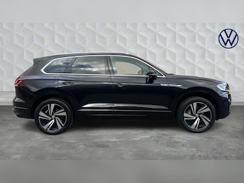 Used Volkswagen Touareg 2019 for sale - 76452759: Photo