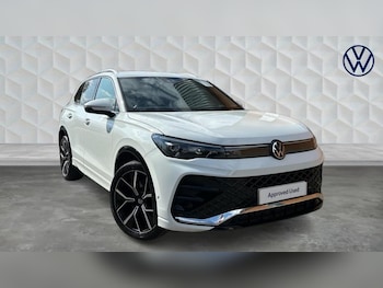 2024 - 2.0 TDI R-Line 5dr DSG Automatic