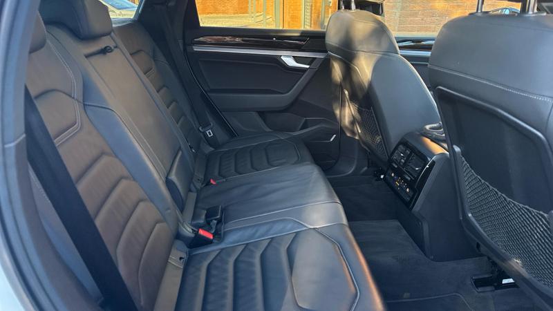 Used Volkswagen Touareg 2020 for sale - 77088200: Photo 10