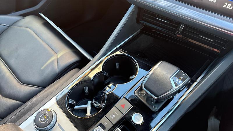 Used Volkswagen Touareg 2020 for sale - 77088200: Photo 29