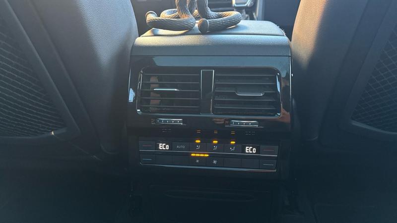 Used Volkswagen Touareg 2020 for sale - 77088200: Photo 9