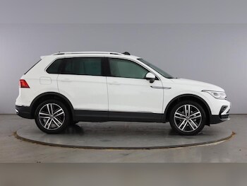 Used Volkswagen Tiguan 2023 for sale - 76008639: Photo 4