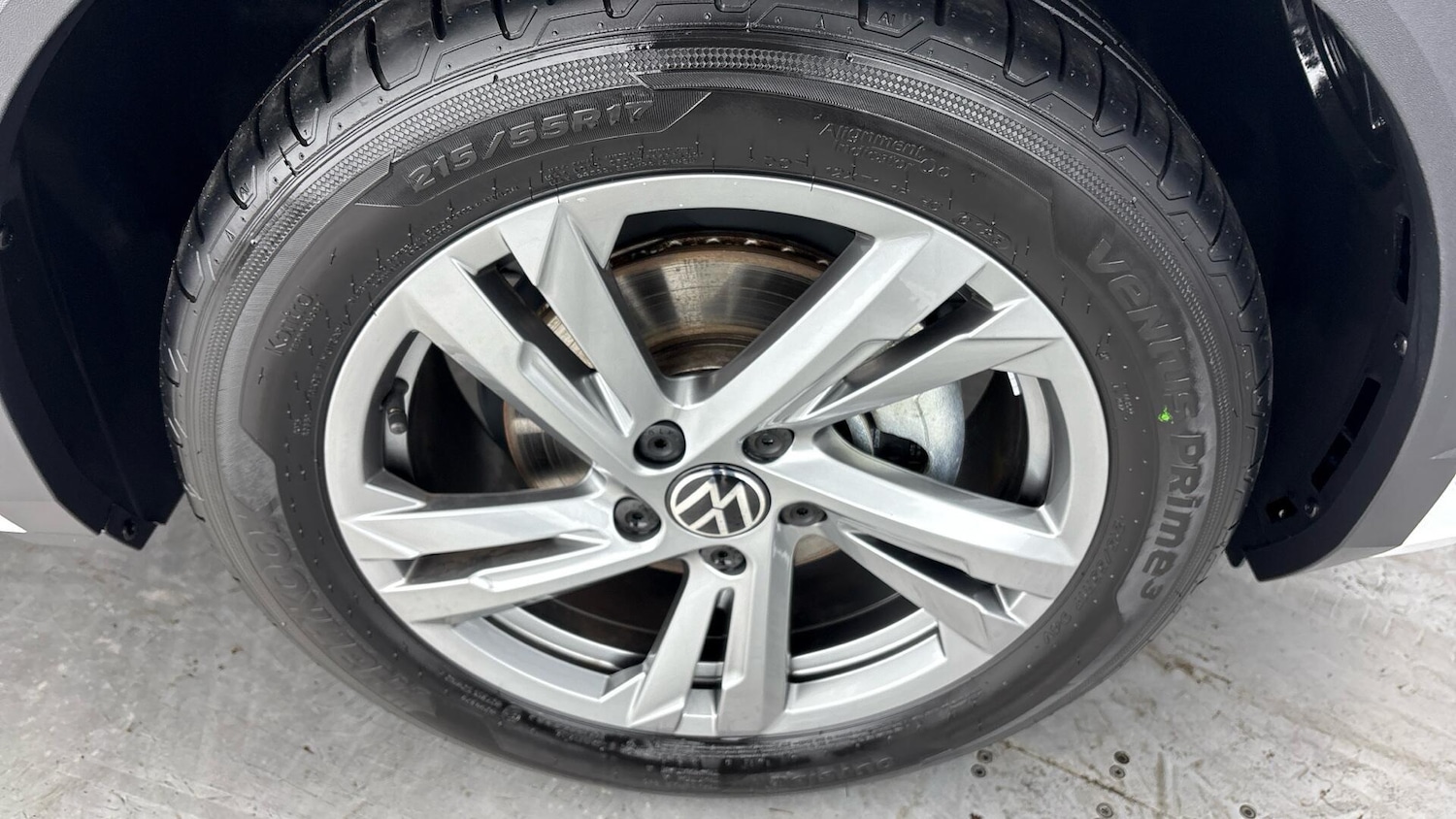 Used Volkswagen T-Roc 2025 for sale - 77602247: Photo 5